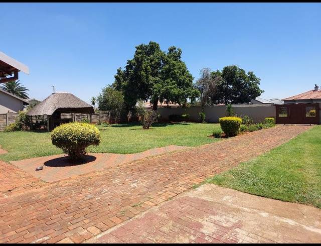 3 BEDROOM PROPERTY TO RENT IN DAWN PARK